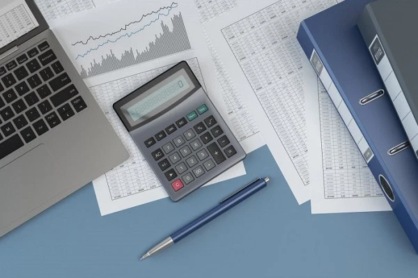 НАЗК дозволило держслужбовцям не подавати декларації про доходи під час війни НАЗК дозволило держслужбовцям не подавати декларації про доходи під час війни