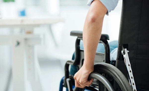 трудовий договір з особою з інвалідністю