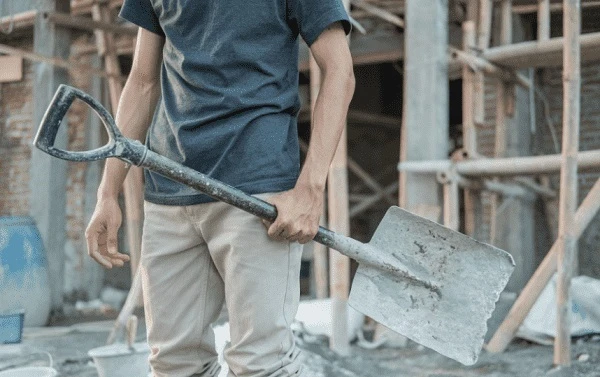 Різниця між суспільно корисними та громадськими роботами Різниця між суспільно корисними та громадськими роботами